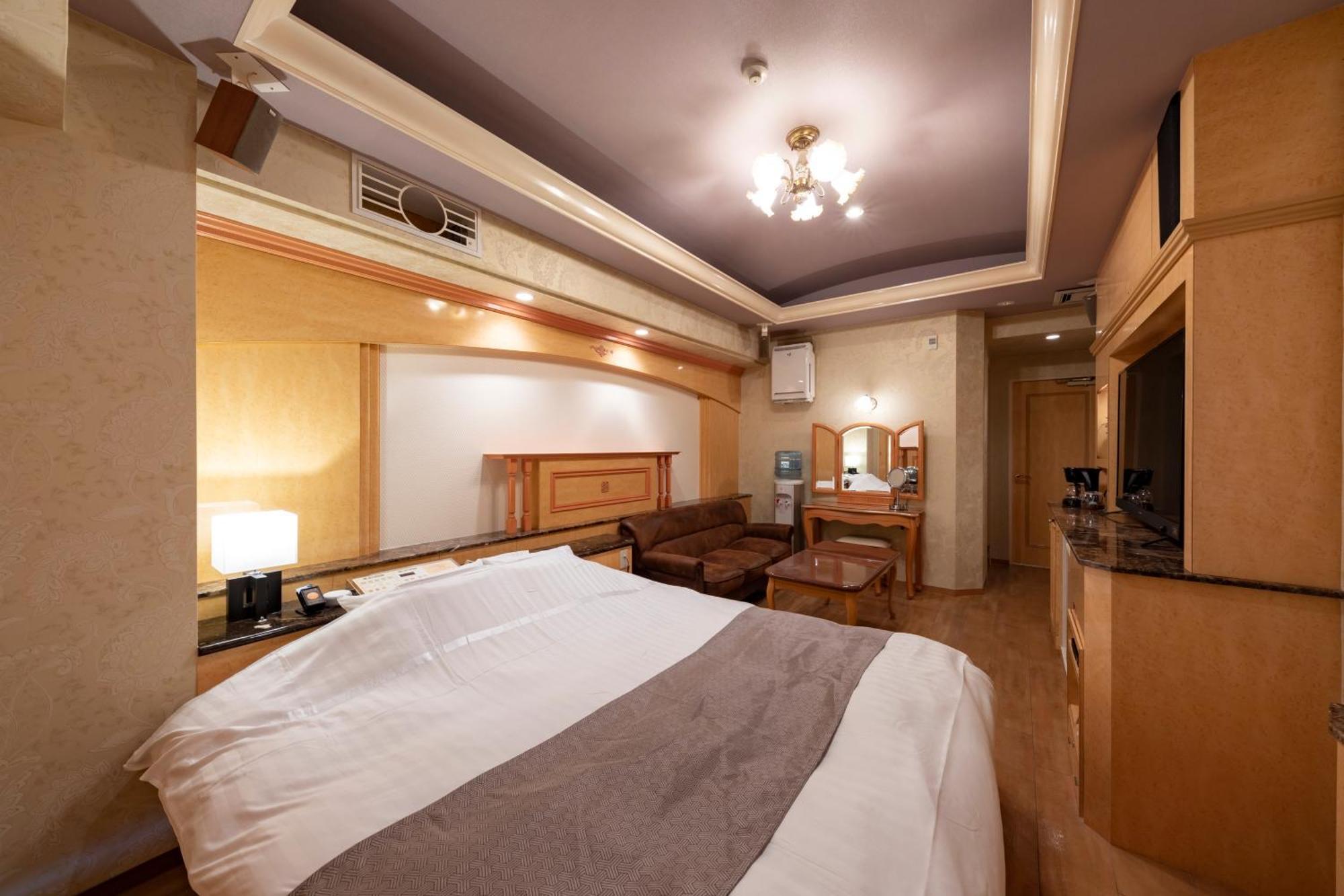 Hotel Luna Sendai -Adult Only Esterno foto